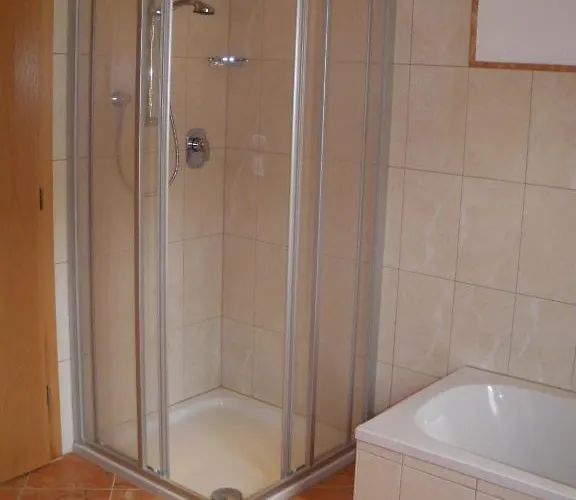 Haus Annemarie Schiestl Apartamento *